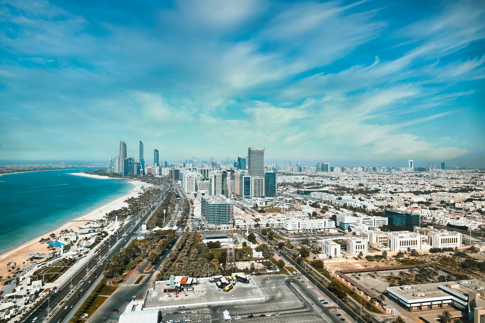 Leveraging Big Data for Smart City Development in the GCC